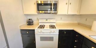 1460 Hialeah Drive Gallery 3