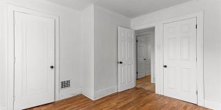 4827 Gray Gallery 19