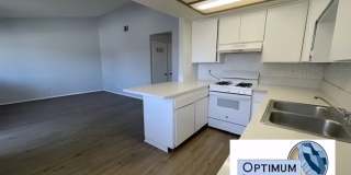 Bright 2 Bedroom / 1 Bathroom Upstairs Unit with Mountain View Gallery 10