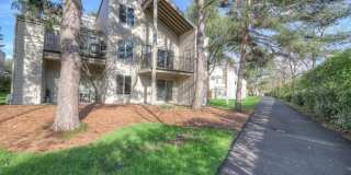 11744 SW Boones Bend Drive ~ Beautiful Loaded Townhome Gallery 1