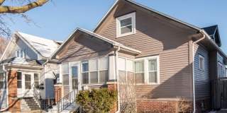 Spacious 3 Bedroom Single Family fenced in Yard, Racine! Gallery 1