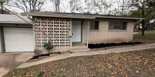 2 Bed/1bath Duplex in Central Austin Gallery 1