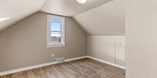 19595 Waldron Street Gallery 18