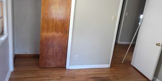 Very Nice 3 Bedroom single 1 car garage 1/2 off First months rent! Gallery 15
