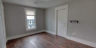 Upper level unit Gallery 11