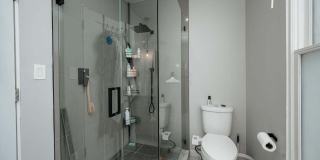 1151 Summit Street Gallery 13