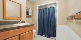Modern Comfort meets Convenience - 3BR/2BA Duplex Gallery 12