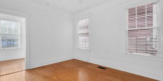 2 BED | 1 BATH | STARLAND DISTRICT Gallery 27