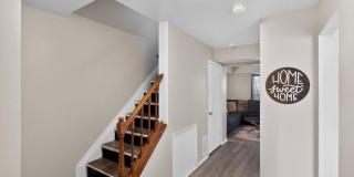 2523 Robinson Place Gallery 17