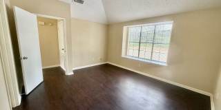 2-bed/2-bath off Eagles Nest Gallery 13
