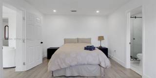18362 Northeast 20th Place Gallery 26