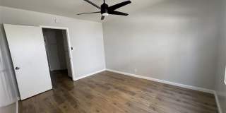 201–209 E 12th Street in Long Beach, Gallery 22