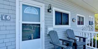WINTER RENTAL: Two Beaches Cottage Gallery 3