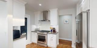 Beautiful Home with Pool! Gallery 22