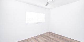 336 S Alexandria Ave Gallery 33