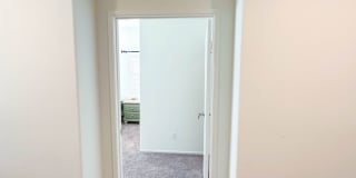 COMING SOON! * RARE OPPORTUNITY * SENIOR (55+) ROOM FOR RENT IN PRISTINE GATED COMMUNITY IN MENIFEE! Gallery 33