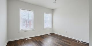 1138 W LOMBARD Street Gallery 17