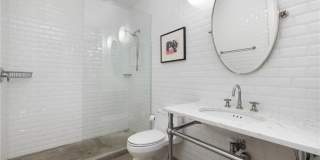 426 Spring Street Gallery 20