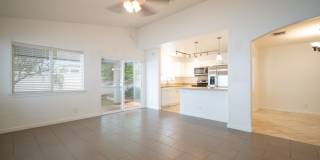 LARGE and SPACIOUS 3bd/3ba/2pkg (SEA COUNTRY) $3900 Gallery 4
