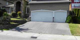 Beautiful 4 Bed 3 Bath with Bonus Room Home in Convenient Location in Lynnwood. Gallery 1