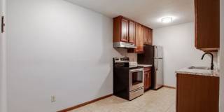 4036 37th Ave. N- Windsor Court Gallery 12