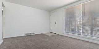 Updated 6 bedroom home is a must see!! Gallery 24