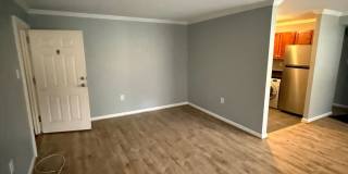 Cozy 1 Bedroom 1 Bathroom Condo- Conveniently Located at DC line Gallery 6