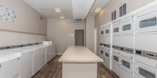 Aqua Apartments Gallery 16