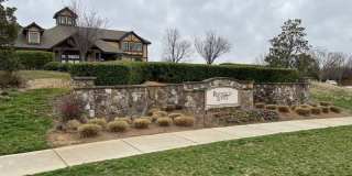 **OFFERING REFUNDABLE APPLICATION FEES** Fantastic 3BD, 2.5BA North Raleigh Townhome with Fenced Backyard in an HOA Community with Premier Amenities Gallery 30