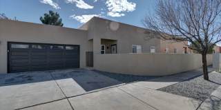 Amazing Remodeled Town Home in North Valley Gallery 1