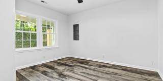 317 Ross Avenue Gallery 20