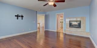5 bed / 3 bath / 3 car with Pool & Spa Gallery 16