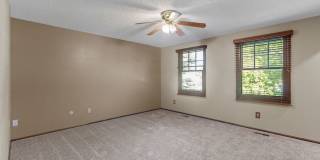 Beautiful 4 bed, 2 bath on Cul-de-sac  w/ large yard available in Central Loveland Gallery 19