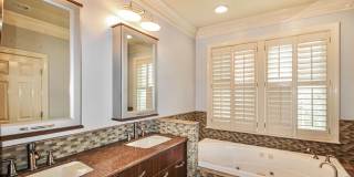 $750 Off 1st Month's Rent -3 Bdrm/ 3.5 Bath, Home with Garage in Downtown Wilmington Gallery 22