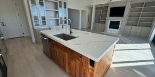 Home in Anasazi Vista neighborhood. Gallery 10