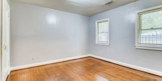 3 Bedroom Brick Ranch on Basement/5 Min Drive to Downtown Atlanta Gallery 14