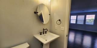 Beautifully renovated, cul-de-sac, Mesa Park adjacent home in Summerlin. Gallery 35