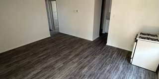 2 bedroom with AC Gallery 3