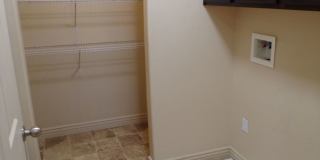 Great 3 Bed 2 Bath Sandy Condo!! Great 3 Bed 2 Bath Sandy Condo!! Gallery 21