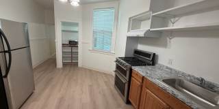 Bright & Spacious One Bedroom, Recently Renovated, W&D in Unit.  Available Now! Gallery 5