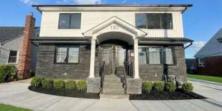 192 Roosevelt Avenue Gallery 1