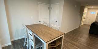 Room in 4 Bedroom Home at Bent Willow Dr Gallery 10