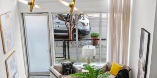 Stunning 2 Bed 3 Bath Home in Queen Anne Gallery 14