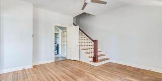 2 Bedroom house in West Campus Gallery 5