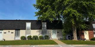 711 White Oak Dr Gallery 1