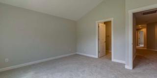Beautiful home in gated community Gallery 8