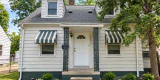 Updated Bungalow w/ full basement and garage Gallery 1
