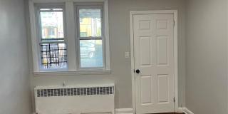 1650 E 48th Street Gallery 2