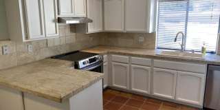 1728 E Belmont Avenue Gallery 4