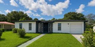1048 WAKEFIELD Circle Gallery 1